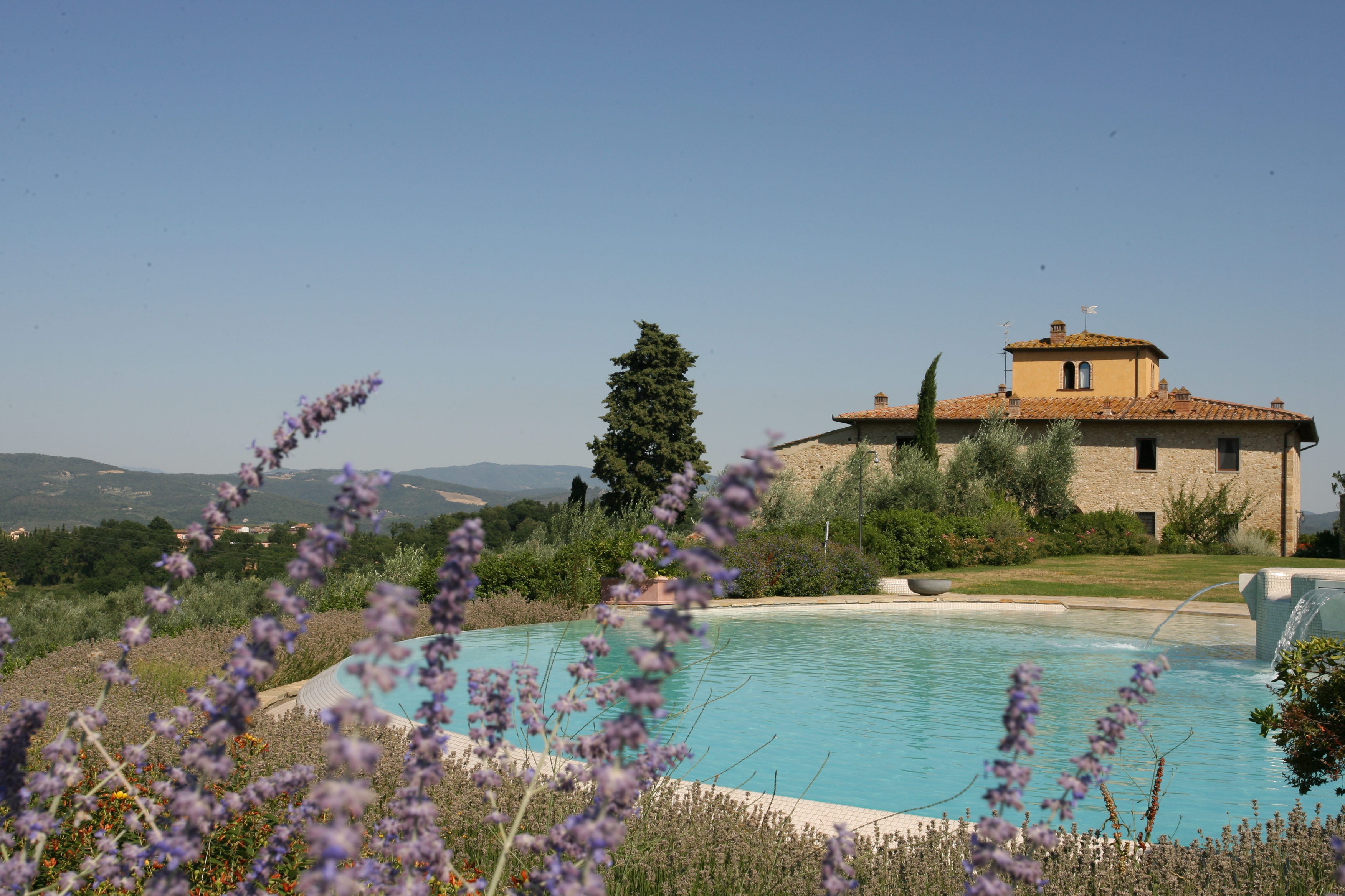 Sunny Chianti villa