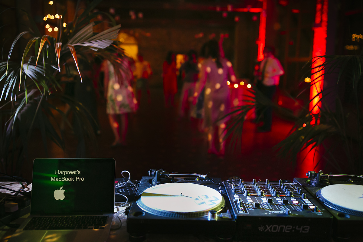 Dj booth
